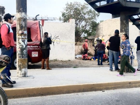 Hombre en estado de ebriedad muere al caer a un pozo de 20 metros en Amozoc
