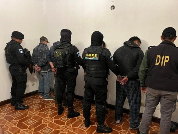 Guatemala desmantela laboratorio de drogas; hay un mexicano detenido