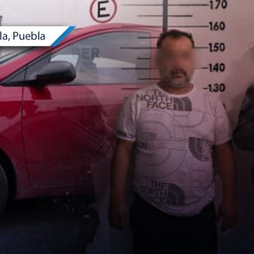 Policía de San Pedro Cholula recupera vehículo robado y detiene a conductor
