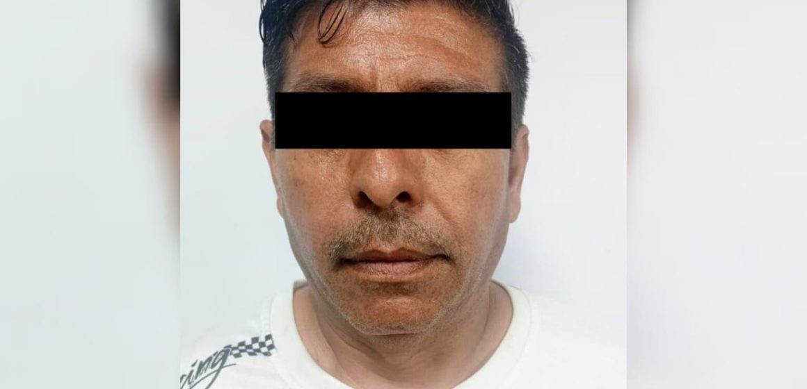Detienen a Ricardo N., pareja de Lupita TikTok