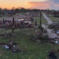 Sistema de tornados deja 21 muertos en Kentucky y Misuri