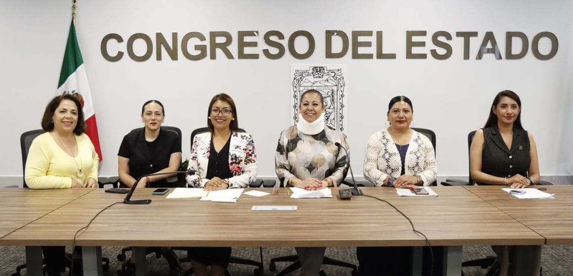 Congreso de puertas abiertas y alta escucha en Foros de Convivencia Escolar: Laura Artemisa García