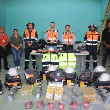 Entregó Gobierno de la Ciudad uniformes a personal operativo de la Secretaría de Movilidad e Infraestructura