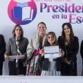 Fomenta Lupita Cuautle el rendimiento escolar con apoyos y talleres