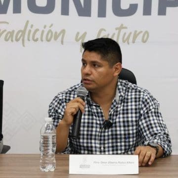 Omar Muñoz anuncia maratón de obras de pavimentación en Cuautlancingo