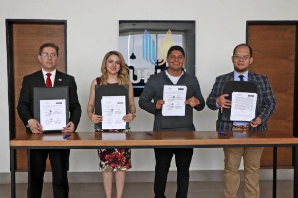 Cuautlancingo reafirma su compromiso con la educación
