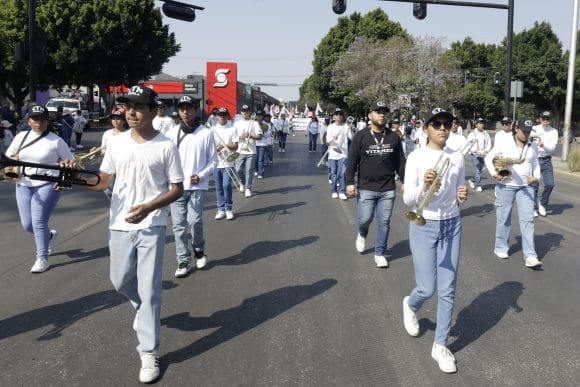 Trabajadores poblanos: Piden 30 días de aguinaldo y reducción de ISR