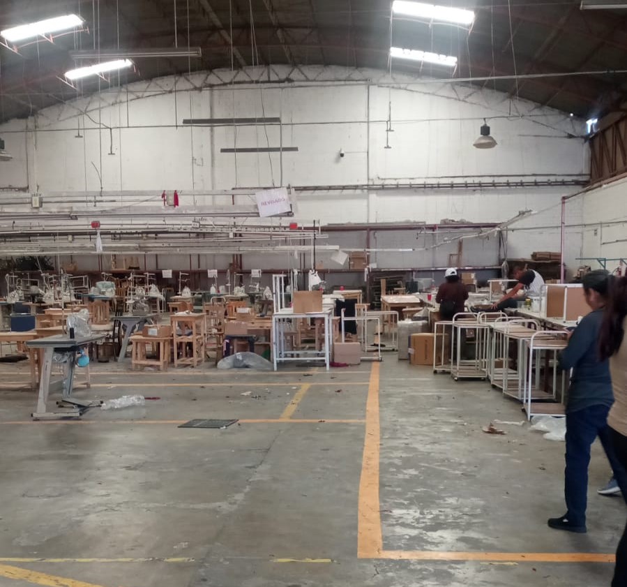 Manifestación en Mexican Produc Factory of Treasure por incumplimiento de liquidaciones 1 empresa
