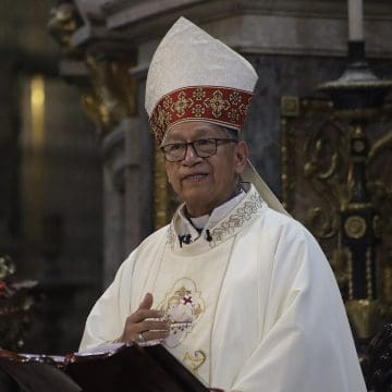 Obispo de Puebla exhorta a orar por el papa León XIV en misa dominical