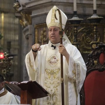 Obispo de Puebla dedica misa a víctimas del accidente  en Cuacnopalan