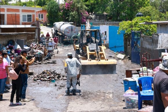 Gobierno de Puebla atiende emergencia por lluvias en Tepeojuma, Izúcar de Matamoros y Chignahuapan