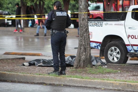 Hallan hombre sin vida en el bulevar Norte de Puebla cerca del Mercado Hidalgo