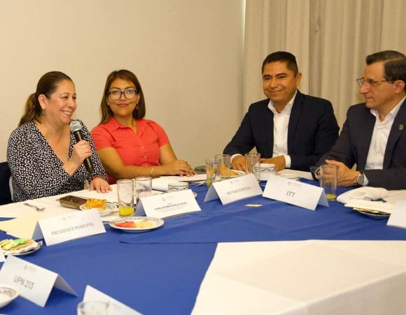 Laura Artemisa impulsa la educación superior en Tehuacán para transformar la sociedad
