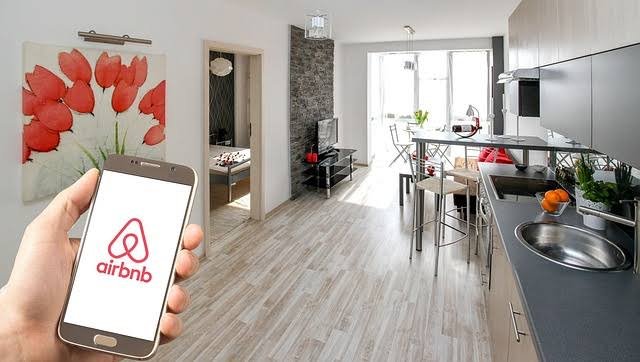 Alerta en Lomas de Angelópolis: Ladrones utilizan Airbnb para cometer robos