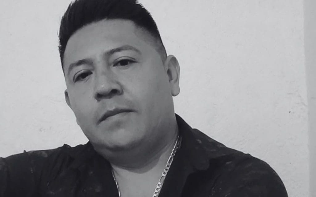 Asesinan al vocalista de ‘Conquistadores de la Sierra en pleno concierto4