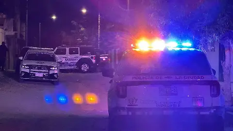 Atacan a hombre con machete en un intento de robo vehicular en colonia El Salvador 1 Atacan a hombre con machete en un intento de robo vehicular en colonia El Salvador