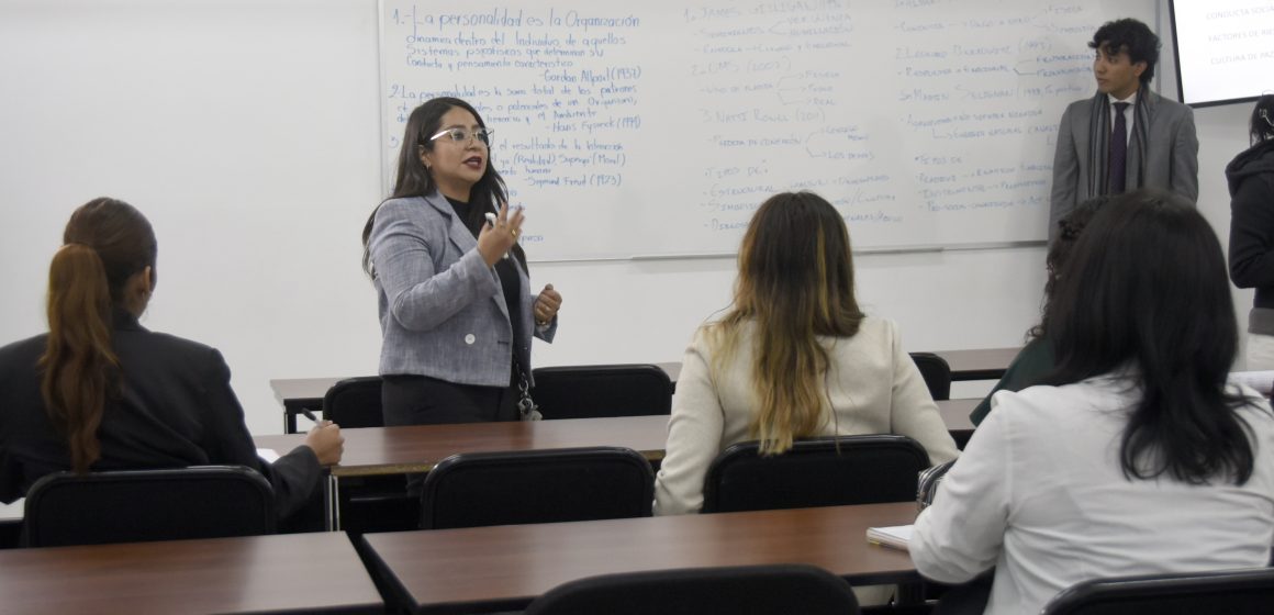 Este año, 82.6 por ciento de los docentes hora clase se beneficiará con dos bonos anuales