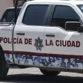 Balean camioneta de mujer policía en Guadalupe Hidalgo