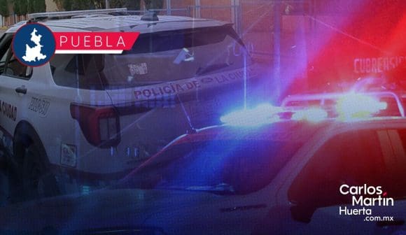 Balean automóvil de mujer policía en Guadalupe Hidalgo