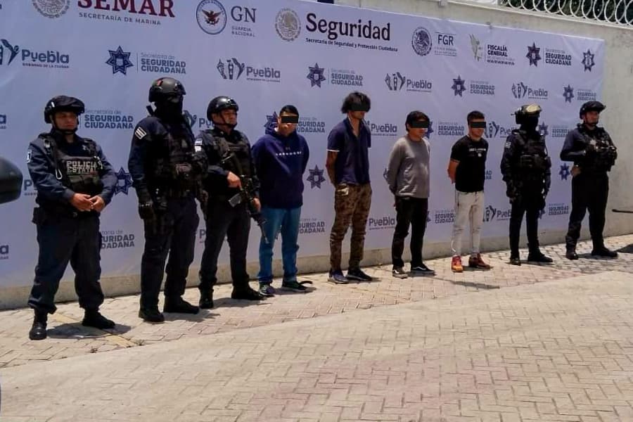 Caen 4 sujetos del Edomex por robo de tractocamión en la México-Puebla
