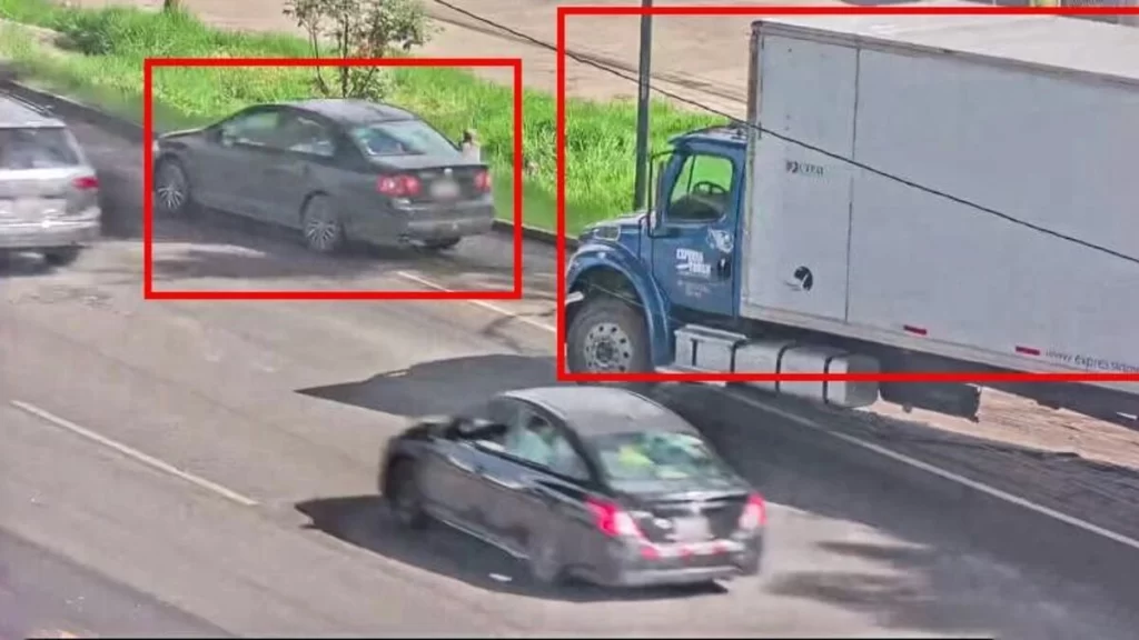Caen 4 sujetos del Edomex por robo de tractocamión en la México-Puebla 2 Caen 4 sujetos del Edomex por robo de tractocamion en la Mexico Puebla 3