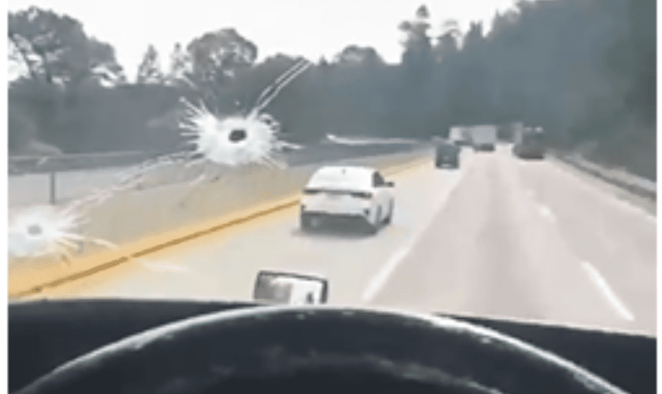 Trailero sobrevive a intento de asalto en la autopista México-Puebla: “Se los eché encima”, relata