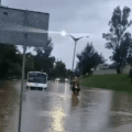 Lluvia intensa colapsa vialidades, bardas y servicios en Puebla capital