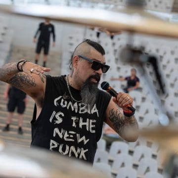 Dr. Shenka, vocalista de Panteón Rococó, es hospitalizado en Querétaro