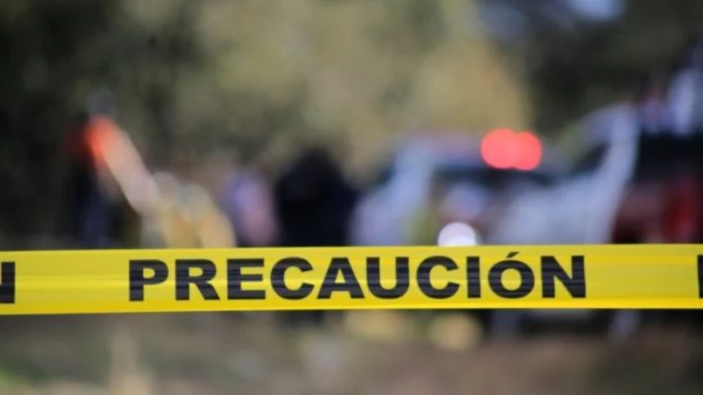 Encuentran dos cadáveres embolsados cerca del Polideportivo de Xonaca 2 Encuentran dos cadaveres embolsados cerca del polideportivo de Xonaca 3