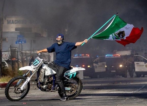 Tensión en Los Ángeles: Quema de taxis  y disturbios tras redadas migratorias