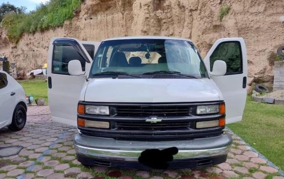 Roban camioneta del grupo musical “Jalado” en San Pedro Cholula: Piden ayuda para recuperarla