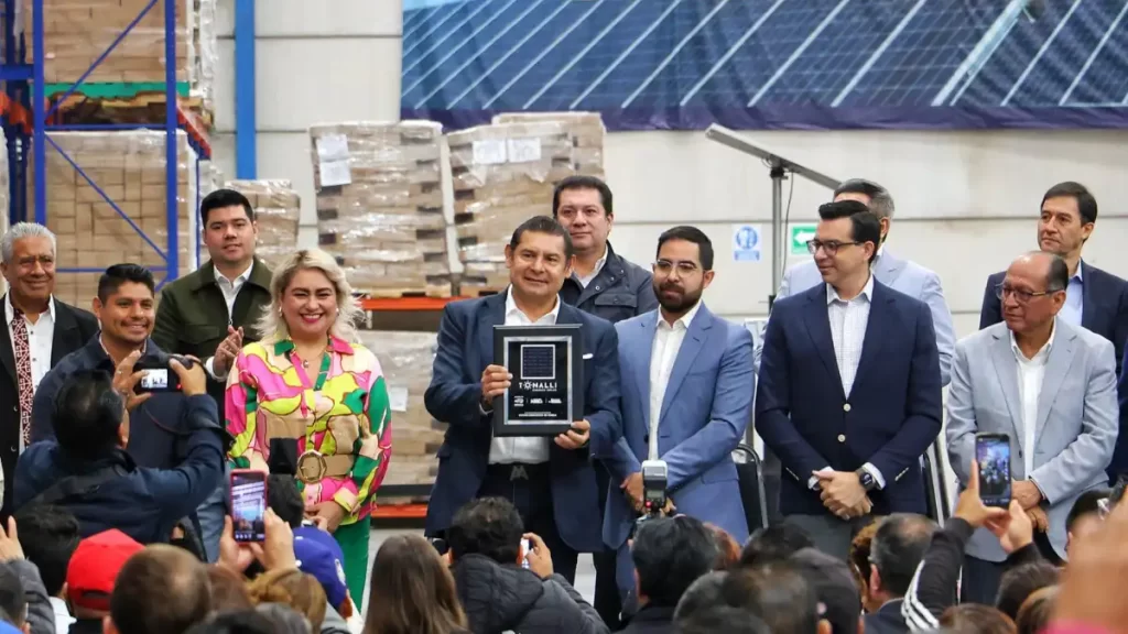 La fábrica de paneles solares "Tonalli" es inaugurada en Cuautlancingo 2 La fabrica de paneles solares 22Tonalli22 es inaugurada en Cuautlancingo 3