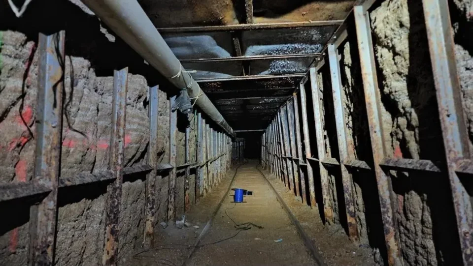 Localizan narcotúnel en Tijuana que conecta con Estados Unidos 2 Localizan narcotunel en Tijuana que conecta con Estados Unidos 3