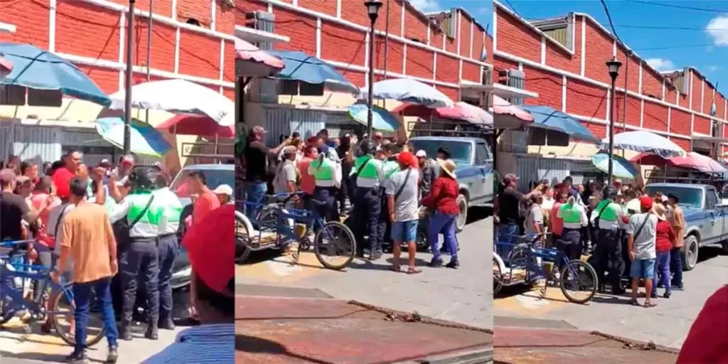 Operativo vial en Izucar desata enfrentamiento entre policias y comerciantes 3