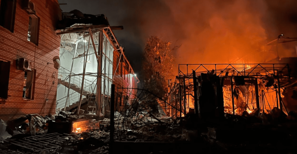 Rusia bombardea Ucrania con 400 drones y 40 misiles