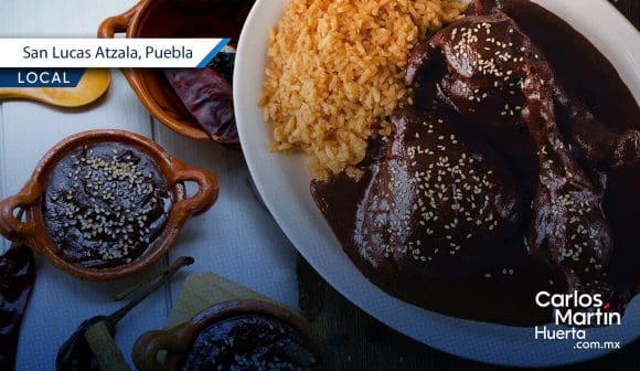 San Lucas Atzala recibe la décima edición de la Feria del Mole 2025