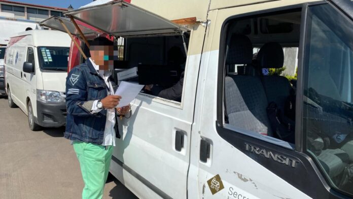 Despiden a trabajador por cobros indebidos en trámites de licencias en Puebla 1 Separan a trabajador por cobros indebidos en trámites de licencias en Puebla