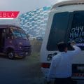 Unidades del transporte público realizan arrancones en estacionamiento del Estadio Cuauhtémoc