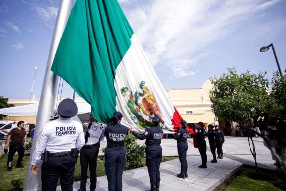 Gobierno de San Andrés Cholula reafirma su compromiso con los valores cívicos y el desarrollo comunitario