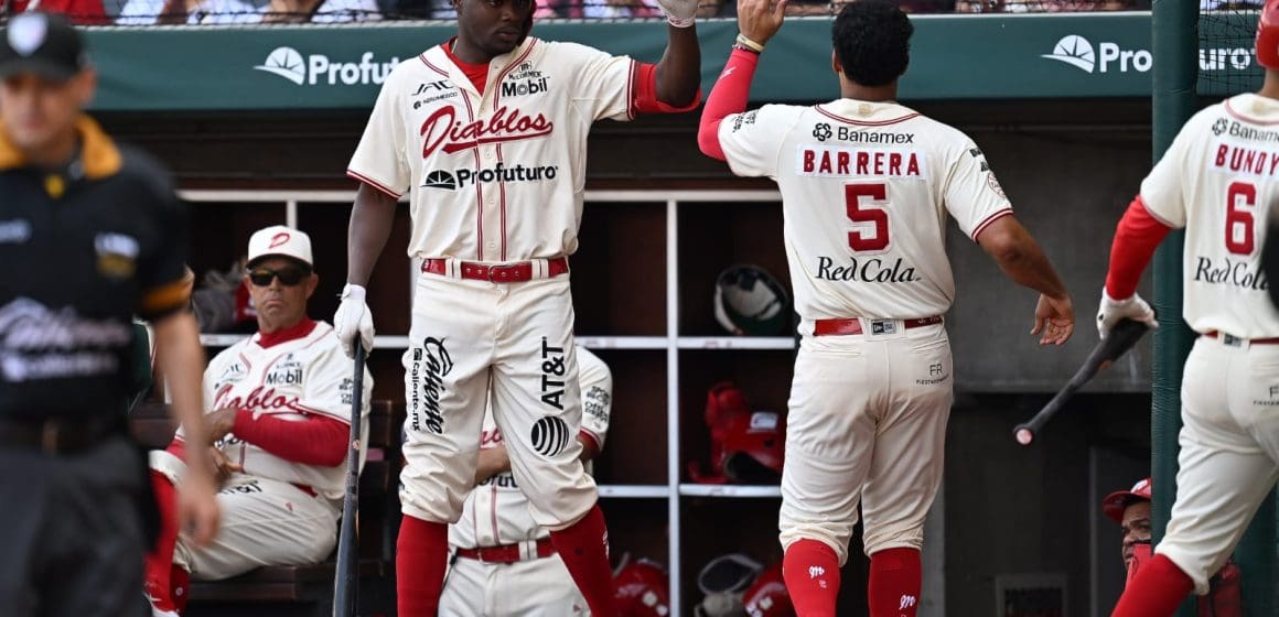 Los Diablos vencieron a los Pericos y completaron la barrida en el Alfredo Harp