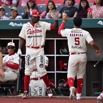 Los Diablos vencieron a los Pericos y completaron la barrida en el Alfredo Harp