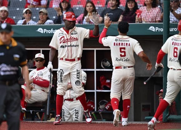 Los Diablos vencieron a los Pericos y completaron la barrida en el Alfredo Harp
