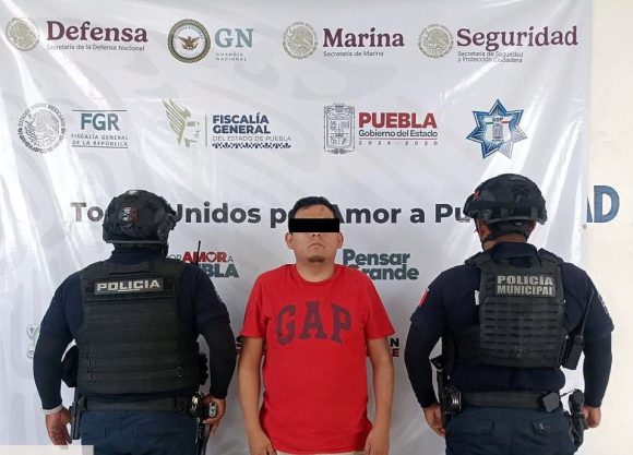Detienen a dos presuntos narcomenudistas en Tehuacán, Puebla