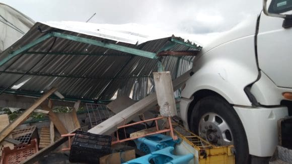 Gobierno de Puebla atiende de forma inmediata a afectados por tornado en Chignahuapan