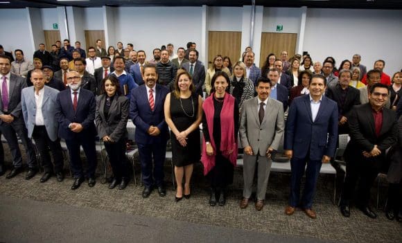 Educación, vital para desarrollo y transformación, afirma Laura Artemisa en Foro