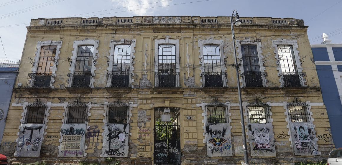 Más de mil casas en el Centro Histórico de Puebla estarían abandonadas; Ayuntamiento prepara plan de rescate