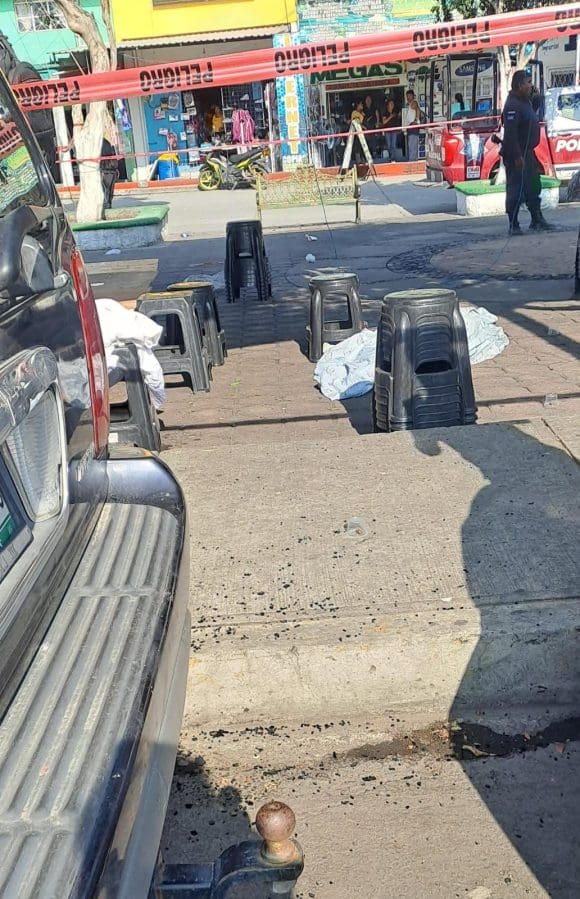 Balacera en Atencingo, Chietla: Asesinan a dos comerciantes en el zócalo