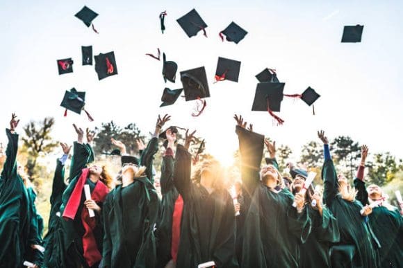 ¿Cuánto cuesta una graduación en 2025?: Precios aumentan hasta $18,100 pesos