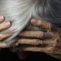 Uno de cada seis adultos mayores sufre maltrato en el mundo: OMS