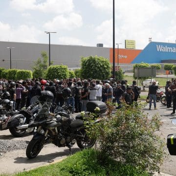 Motociclistas permiten paso libre en caseta de Puebla-Atlixco; protestan contra la Ley Chaleco